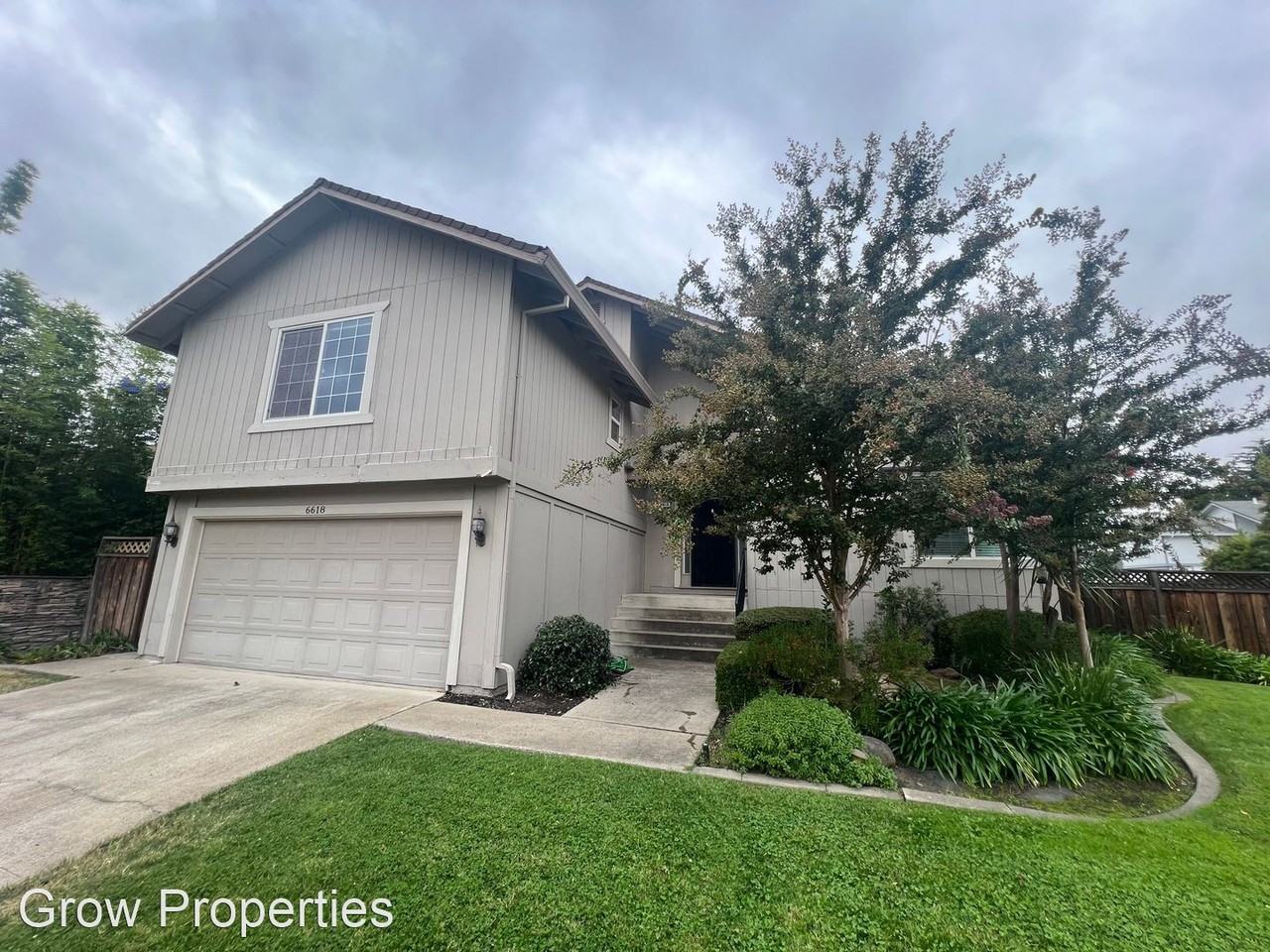 6618 Skyview Dr - Photo 3 of 29