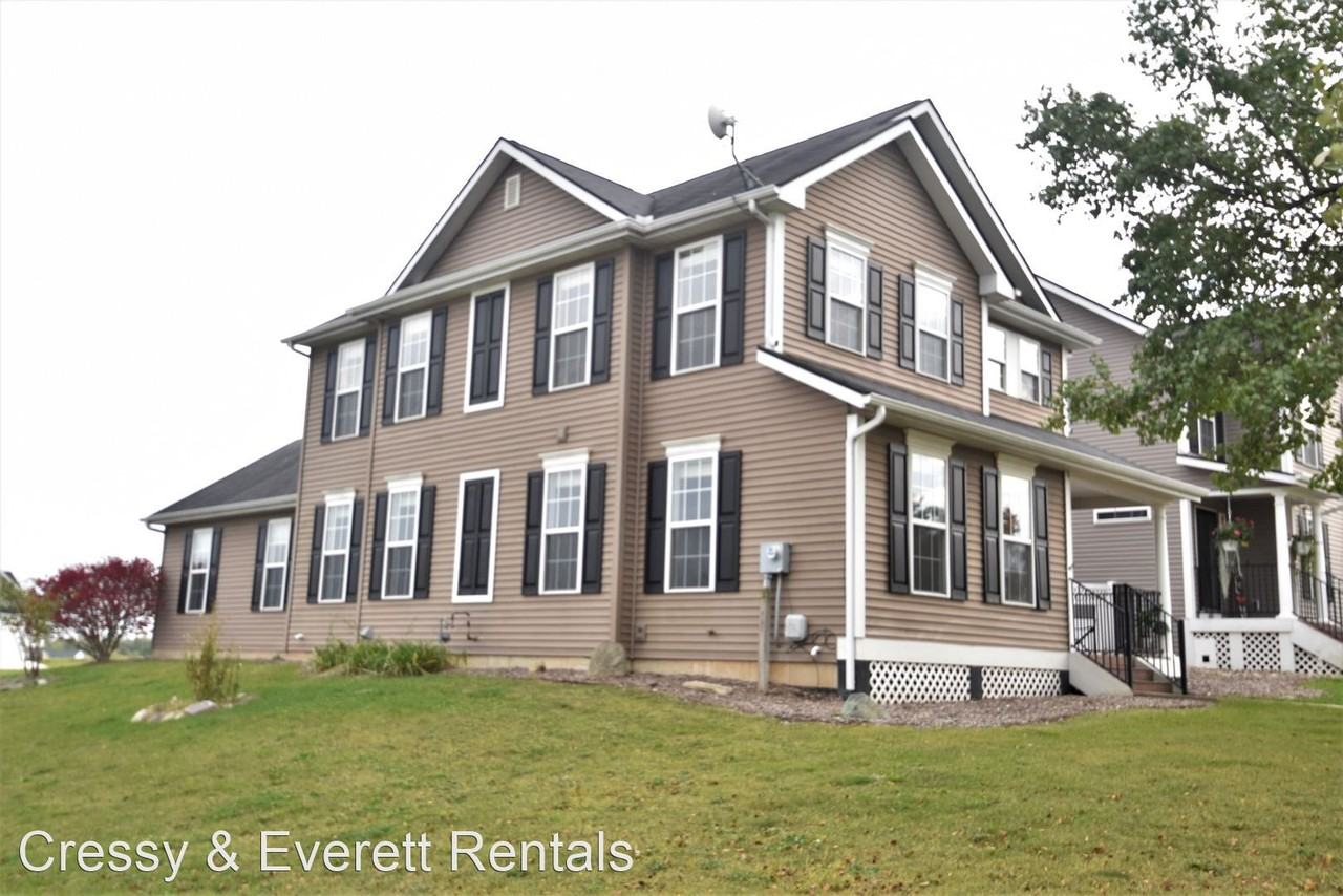 6806 Stewart Dr - Photo 2 of 32