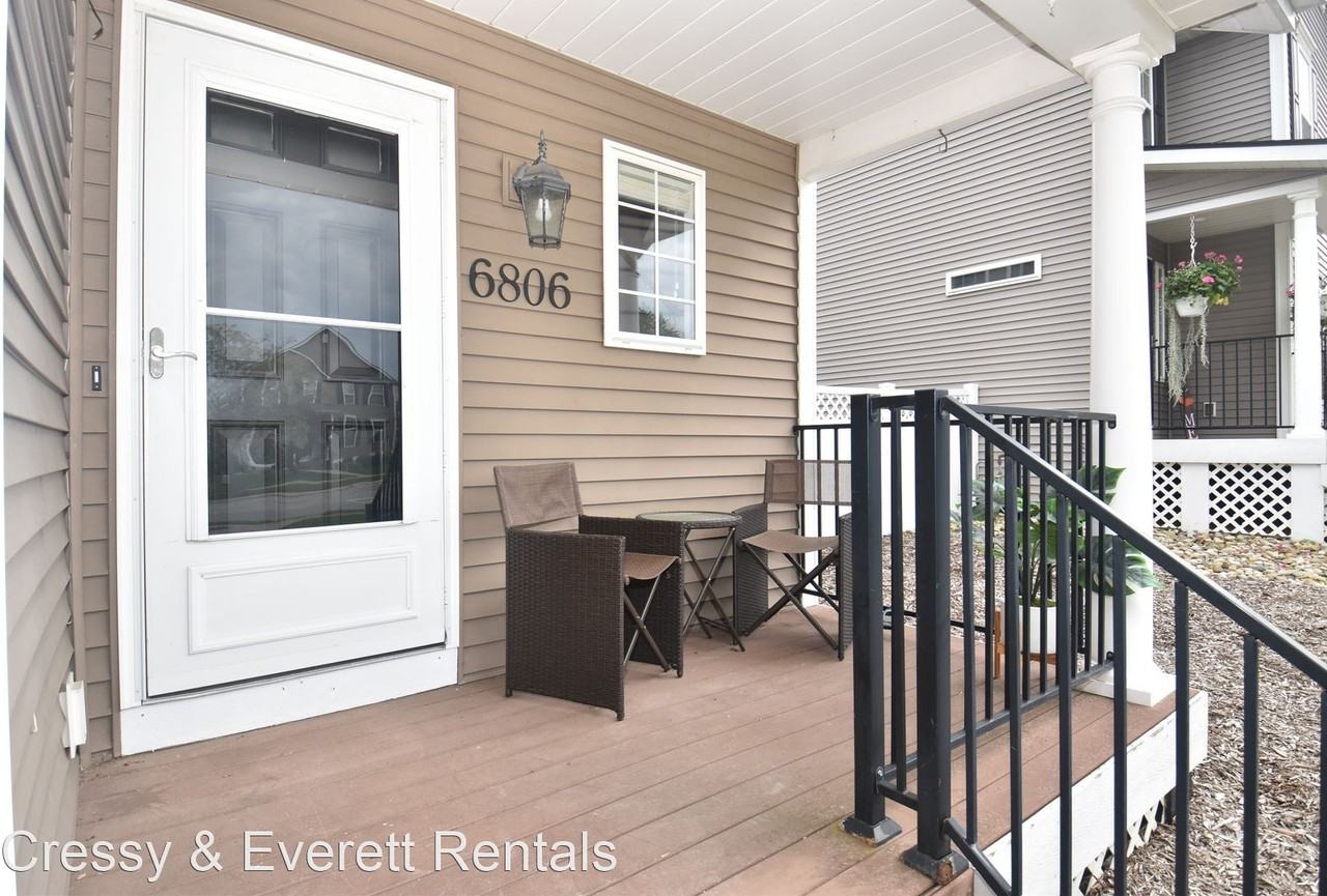 6806 Stewart Dr - Photo 3 of 32