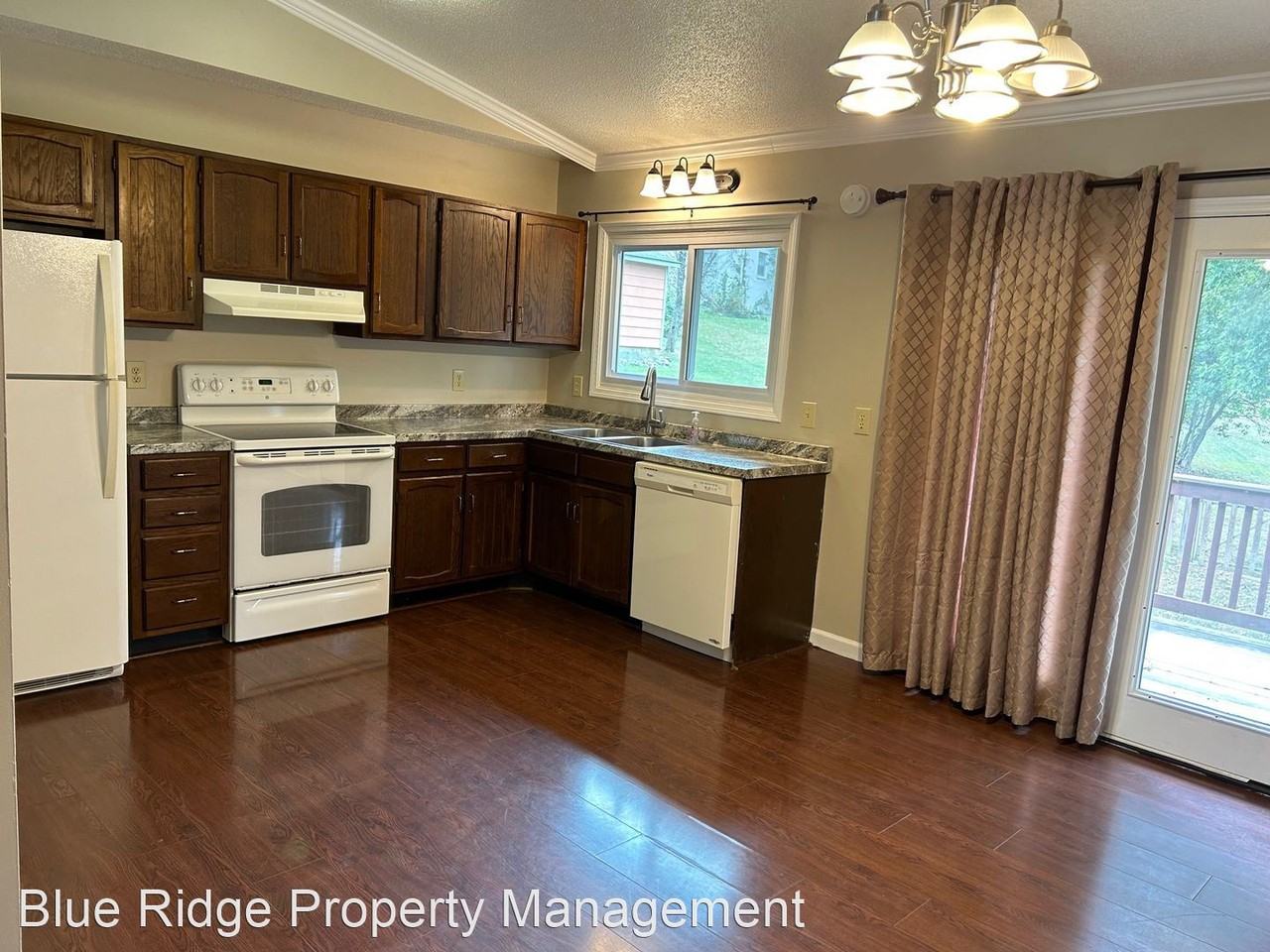 187 Webb Rd - Photo 3 of 12