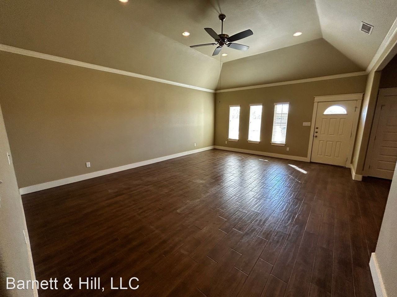 1209 Pinot Dr - Photo 3 of 25