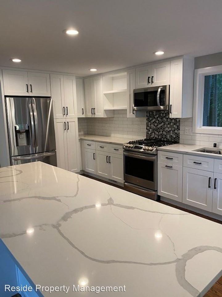 12510 Se 48th Pl - Photo 3 of 11