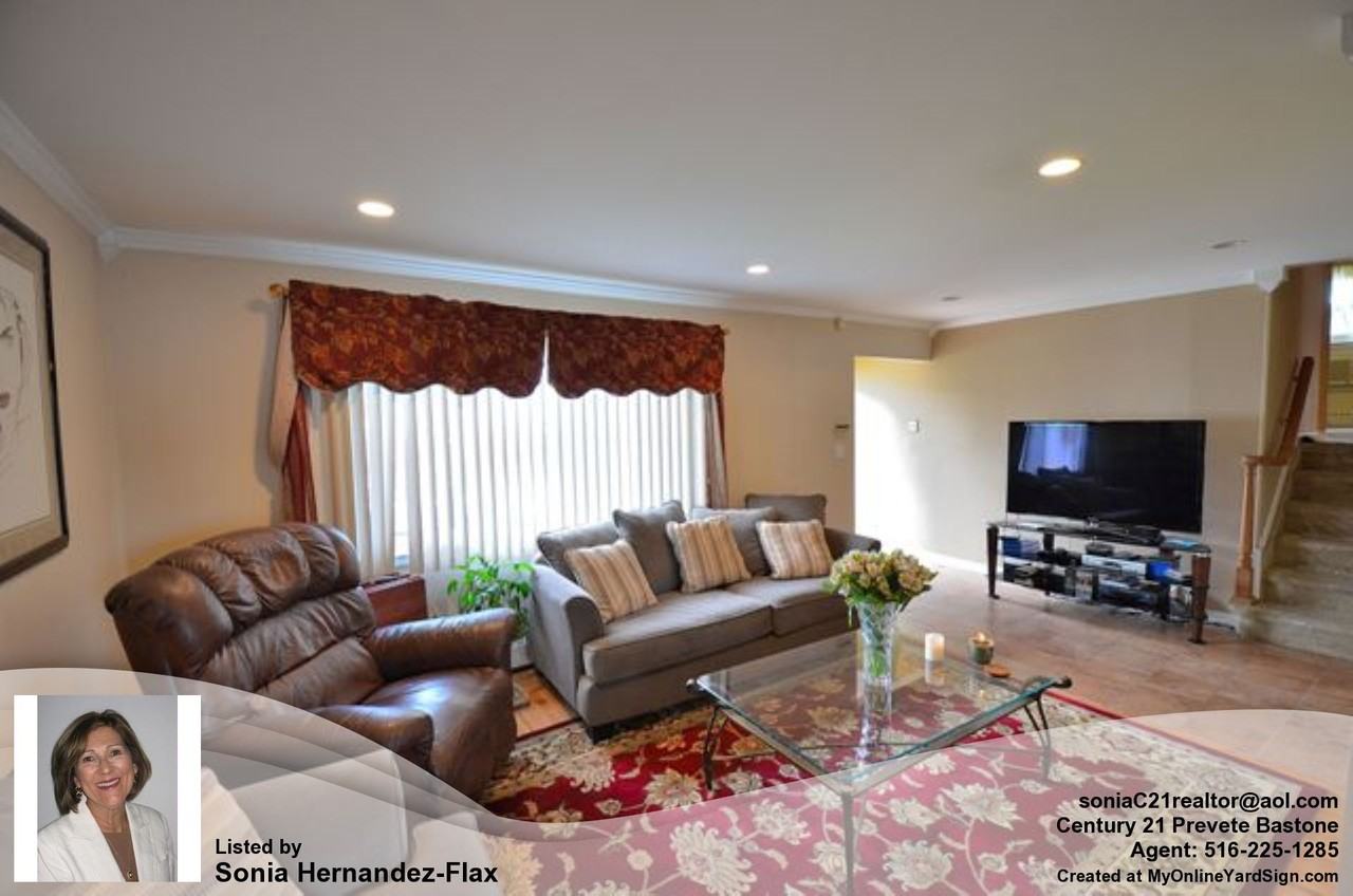 323 Unqua Rd - Photo 3 of 20