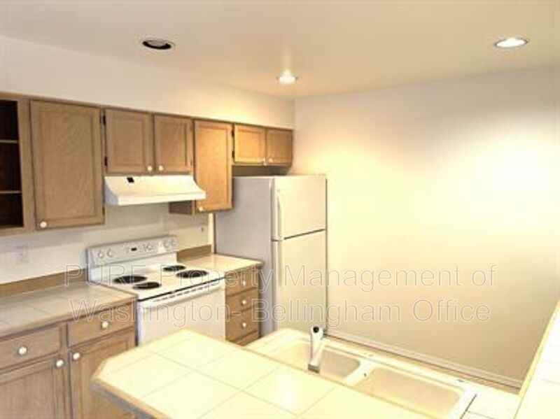 1406 90th Dr Ne - Photo 2 of 15