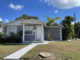 featured image of 1901 N Albany Ave