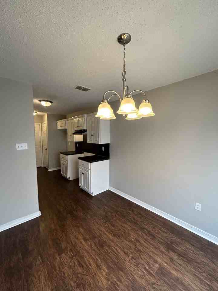 16 War Eagle Dr - Photo 4 of 10