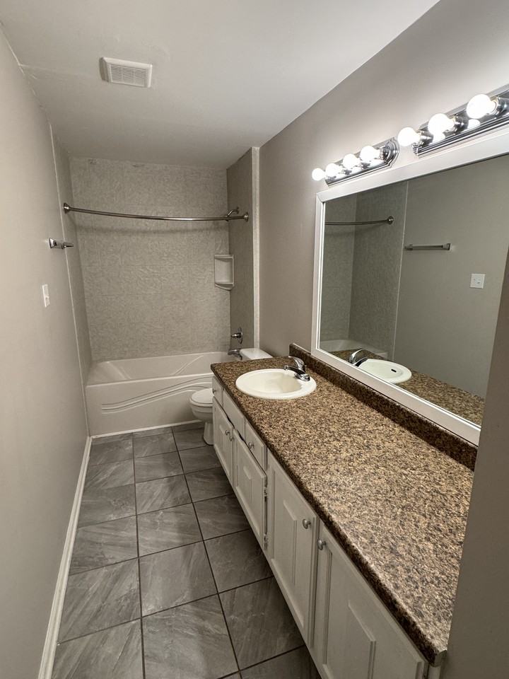 11 Riata Ct - Photo 7 of 9