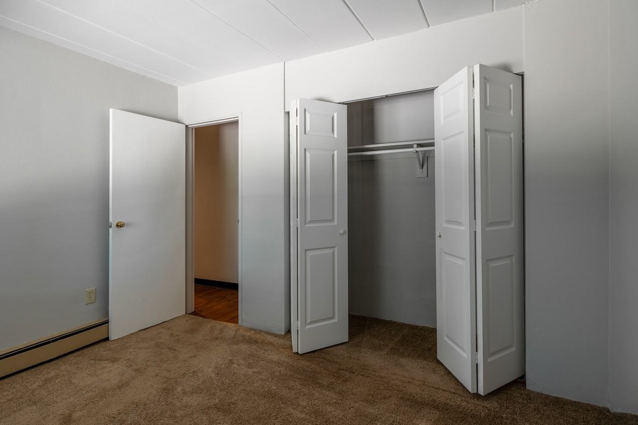 Belle West - Photo 7 of 46