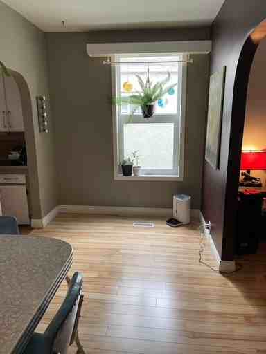 283 Horace St - Photo 3 of 11