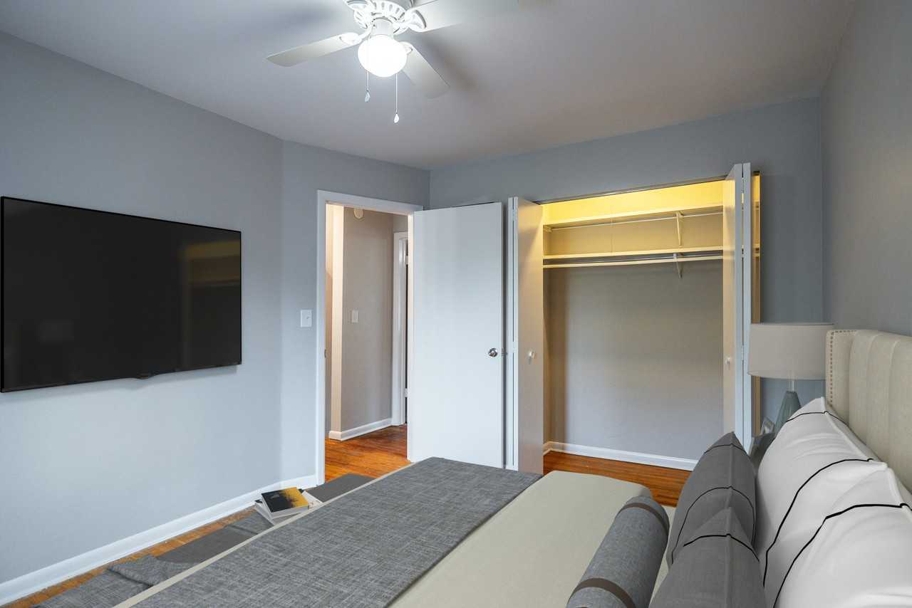 Dominion Townhomes Apartments 1694 Dominion Drive, Akron, OH 44313