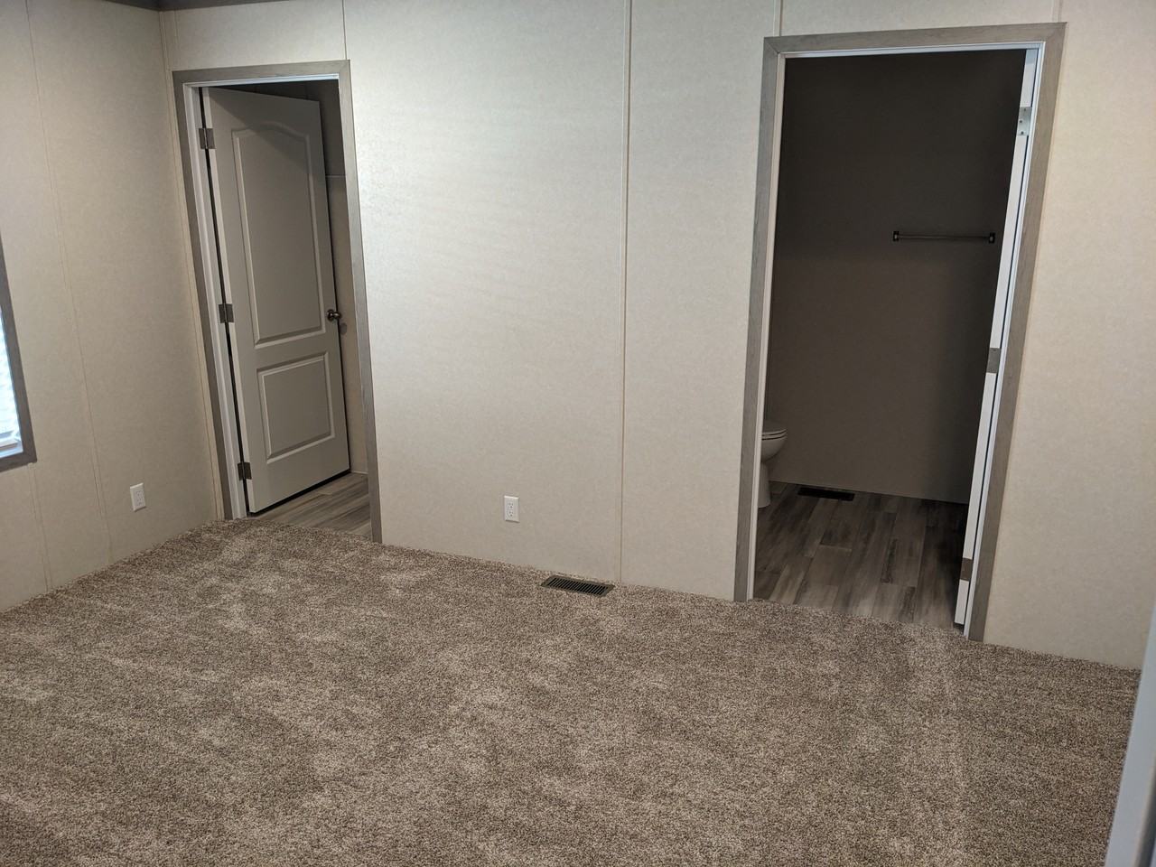 300 Forrest Ave #78 - Photo 6 of 9