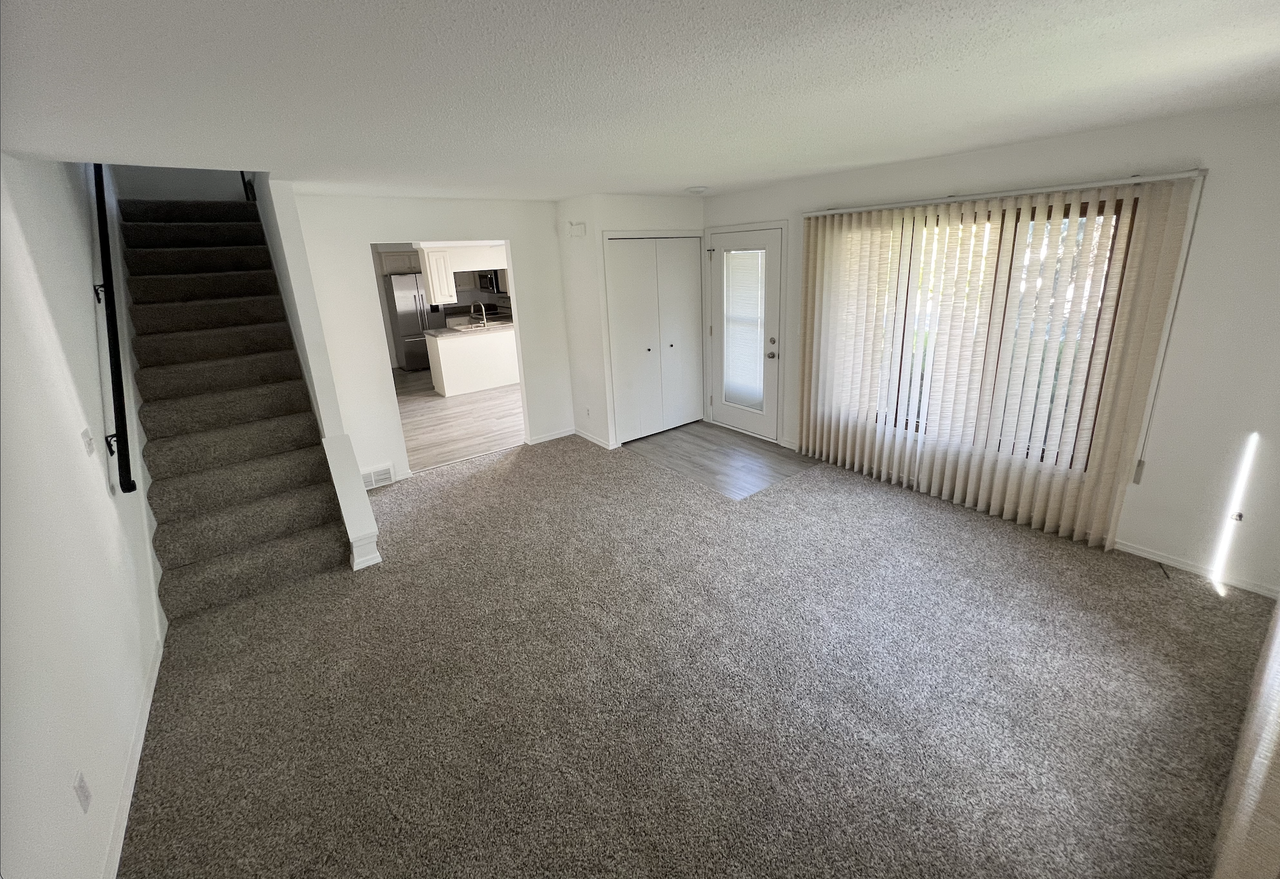 15 Hickory St - Photo 3 of 15