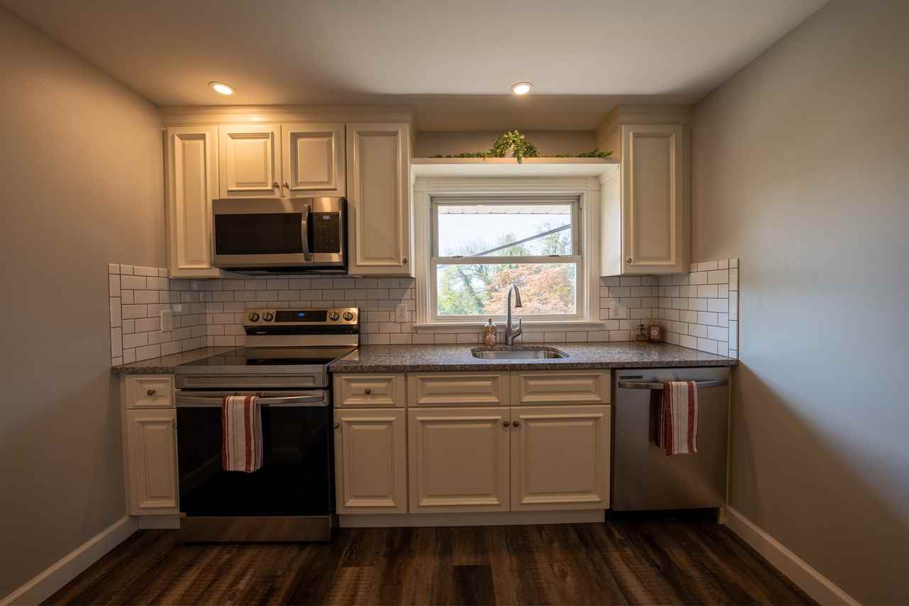 931 N Hanover St #933-2ndFL - Photo 2 of 14