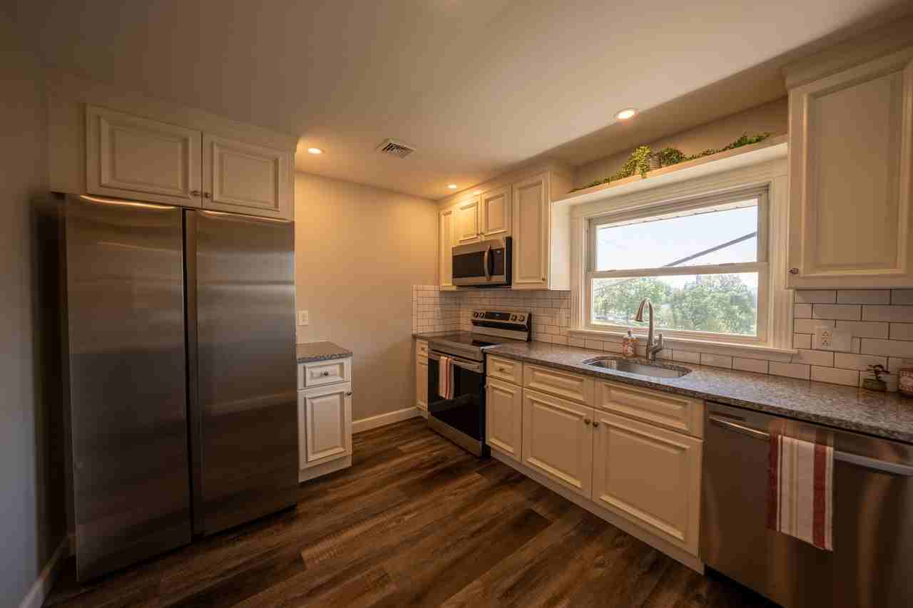 931 N Hanover St #933-2ndFL - Photo 3 of 14