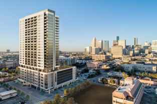 2851 Fannin St #B7 - Photo 1 of 1