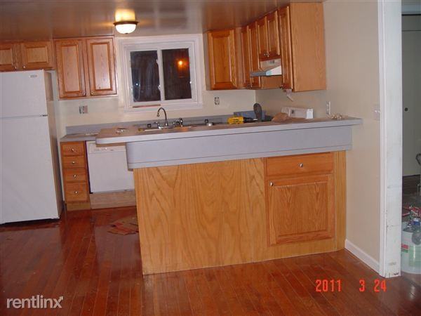 2889 Longview Ave - Photo 2 of 4