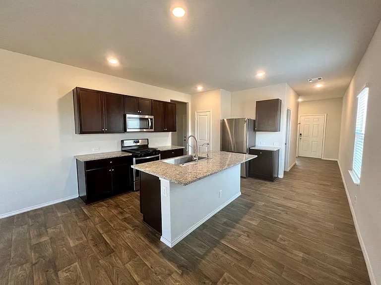 4430 Lake Ritter St - Photo 2 of 22