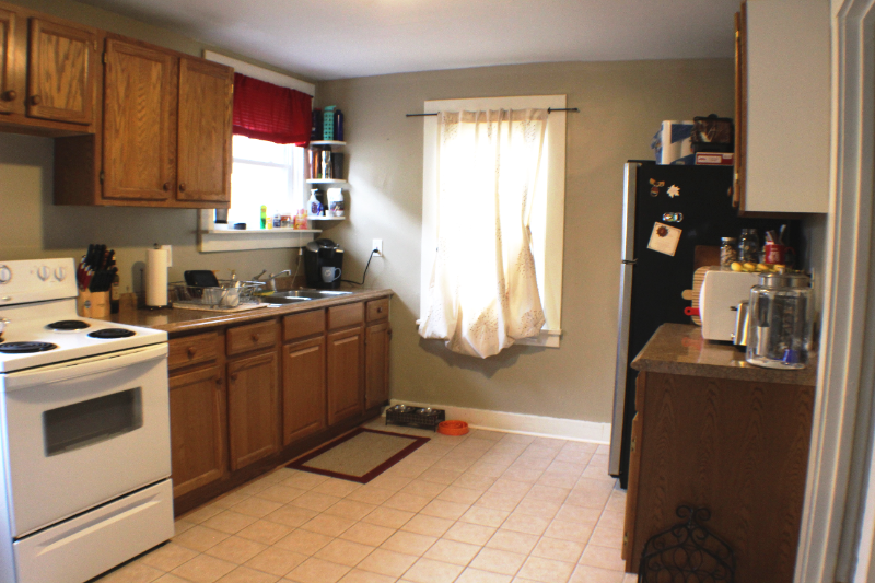 118 E Maple Ave - Photo 3 of 12