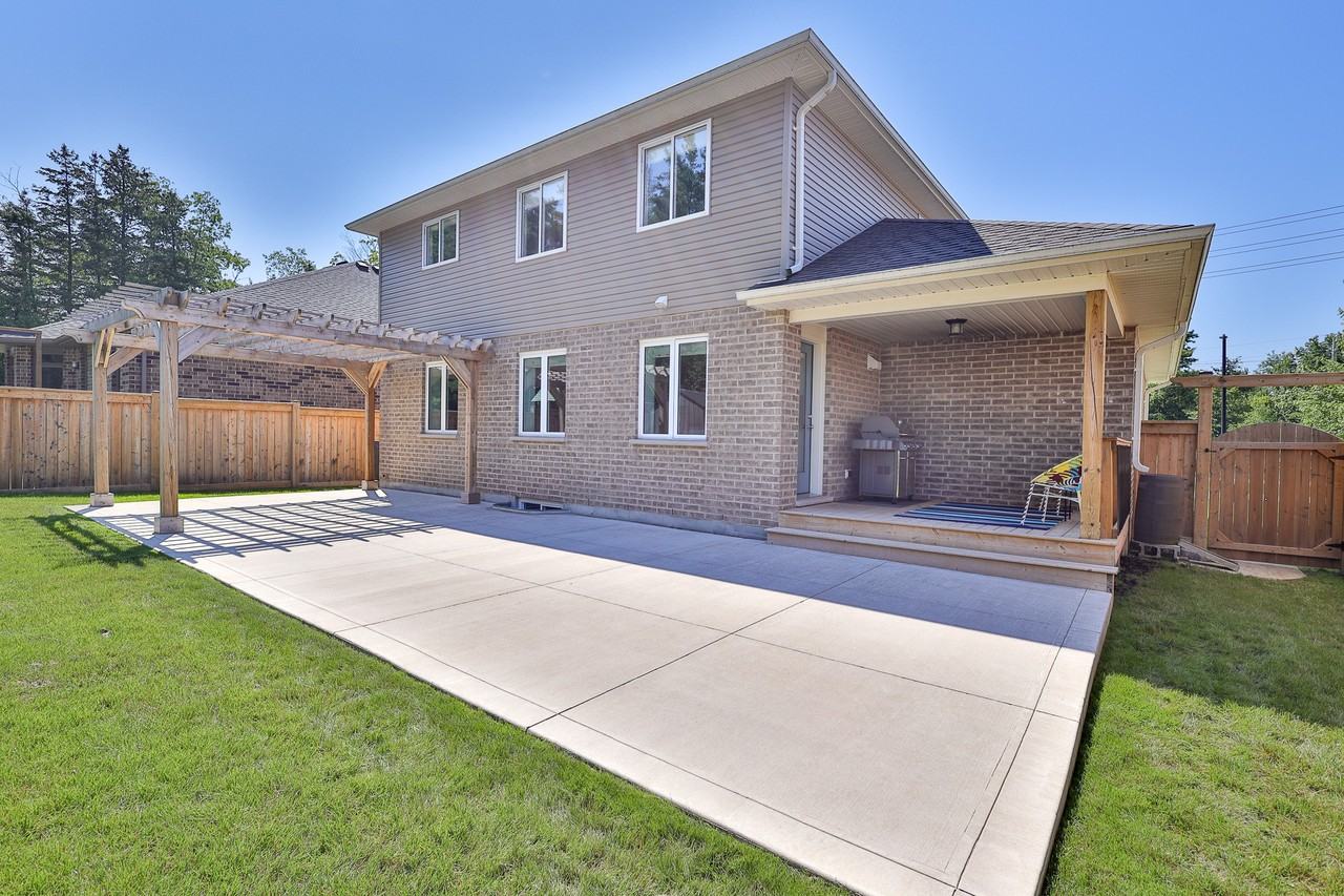 225 Norman Place - Photo 2 of 11