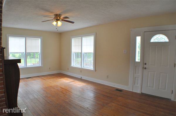 2714 Brandenburg Rd - Photo 2 of 12