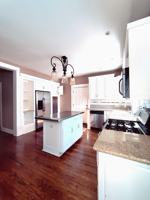 featured image of 320 S Green St #1
