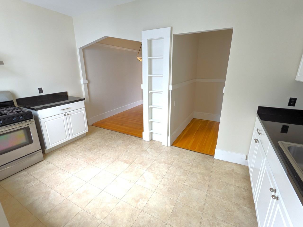 5940 California St #2 - Photo 5 of 8