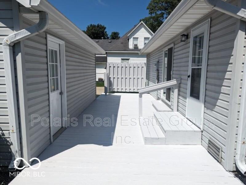608 S Main St - Photo 2 of 26