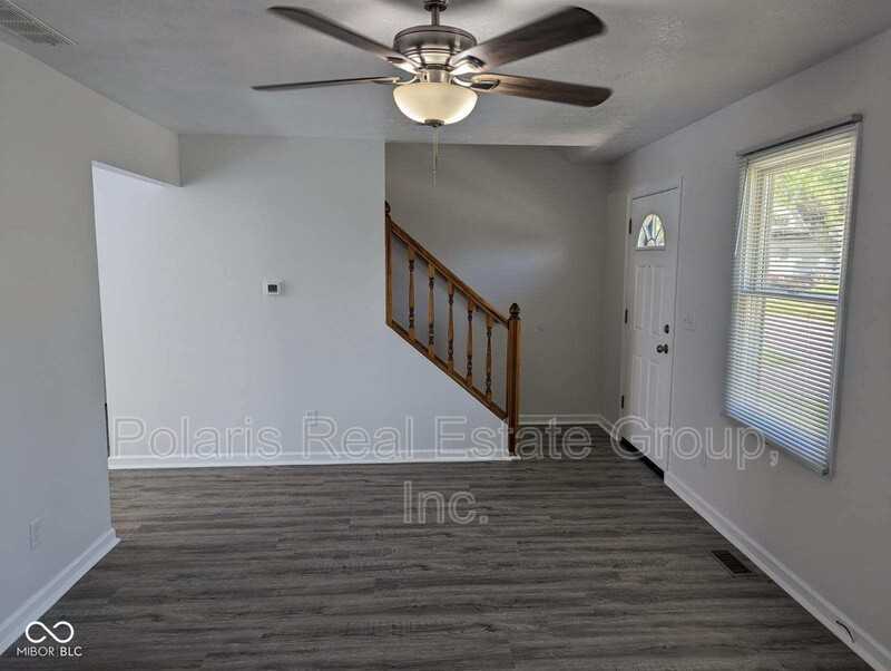 608 S Main St - Photo 3 of 26