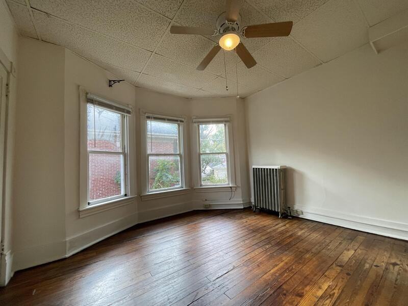 825 Hamilton Blvd #B - Photo 2 of 16