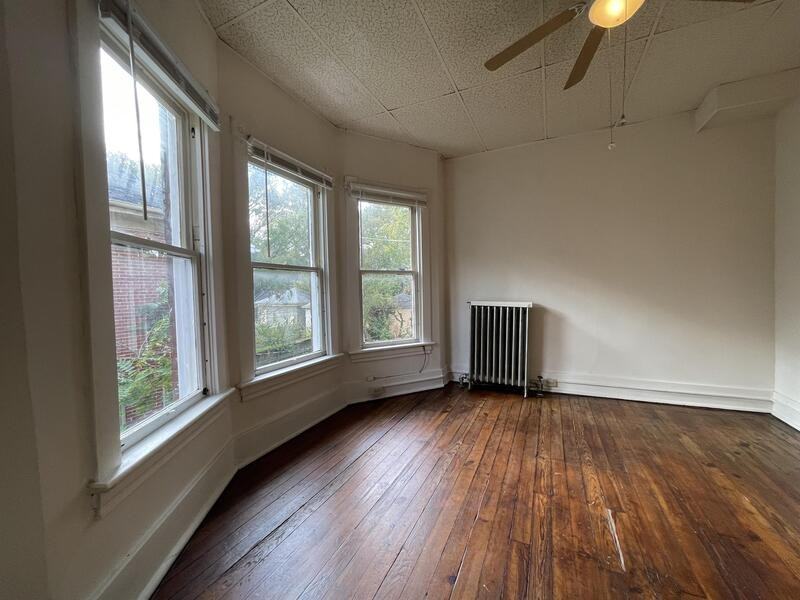 825 Hamilton Blvd #B - Photo 3 of 16