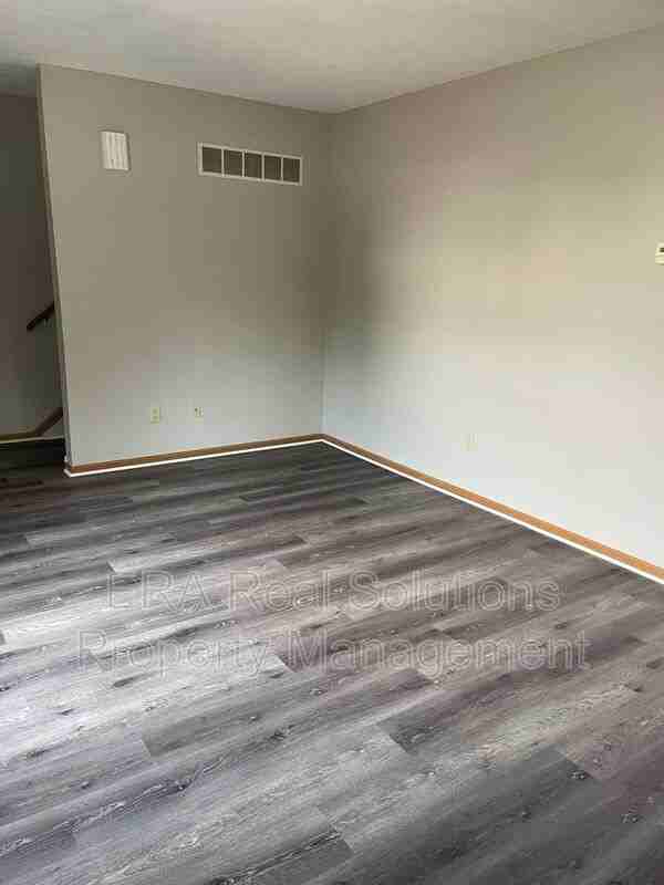 2039 Heritage Dr #2039 - Photo 3 of 13