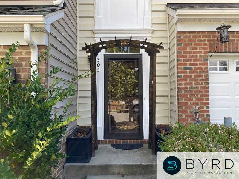 305 Creekwillow Dr - Photo 2 of 50