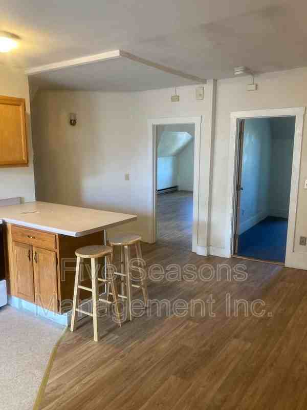 55 South Union Street - Photo 4 of 18