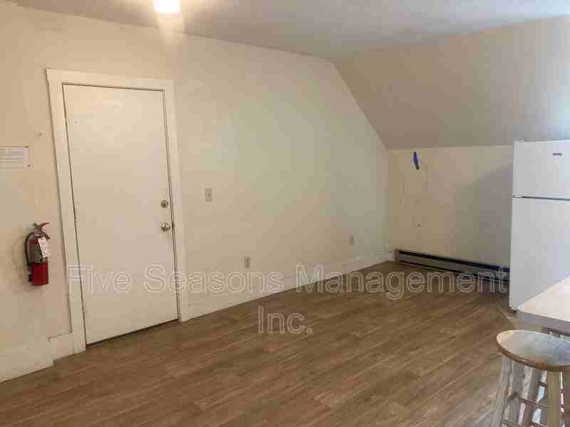 55 South Union Street - Photo 5 of 18