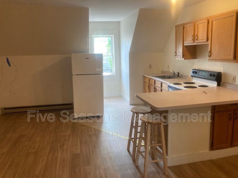 55 South Union Street - Photo 7 of 18