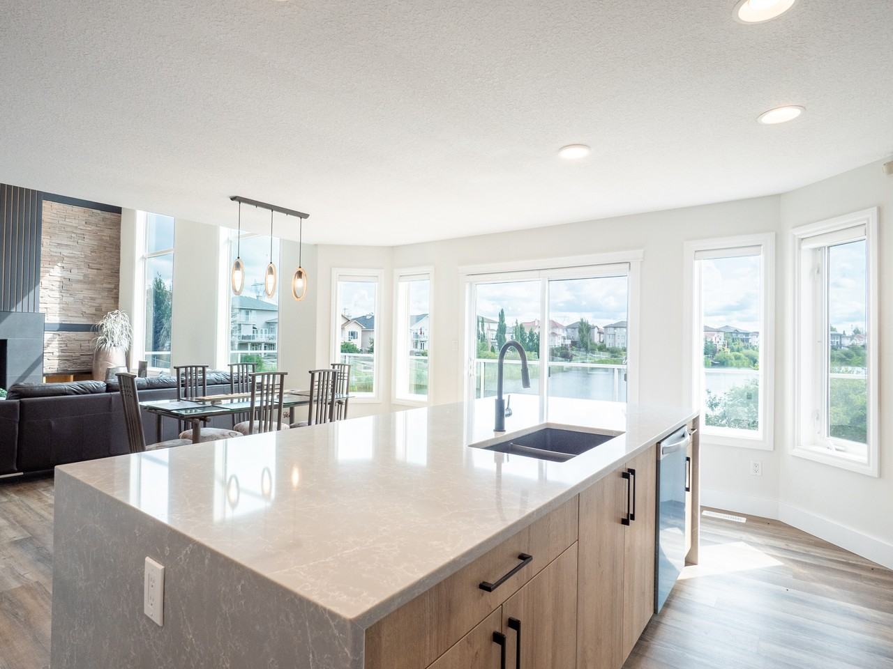 16107 76 Street Northwest - Photo 3 of 18