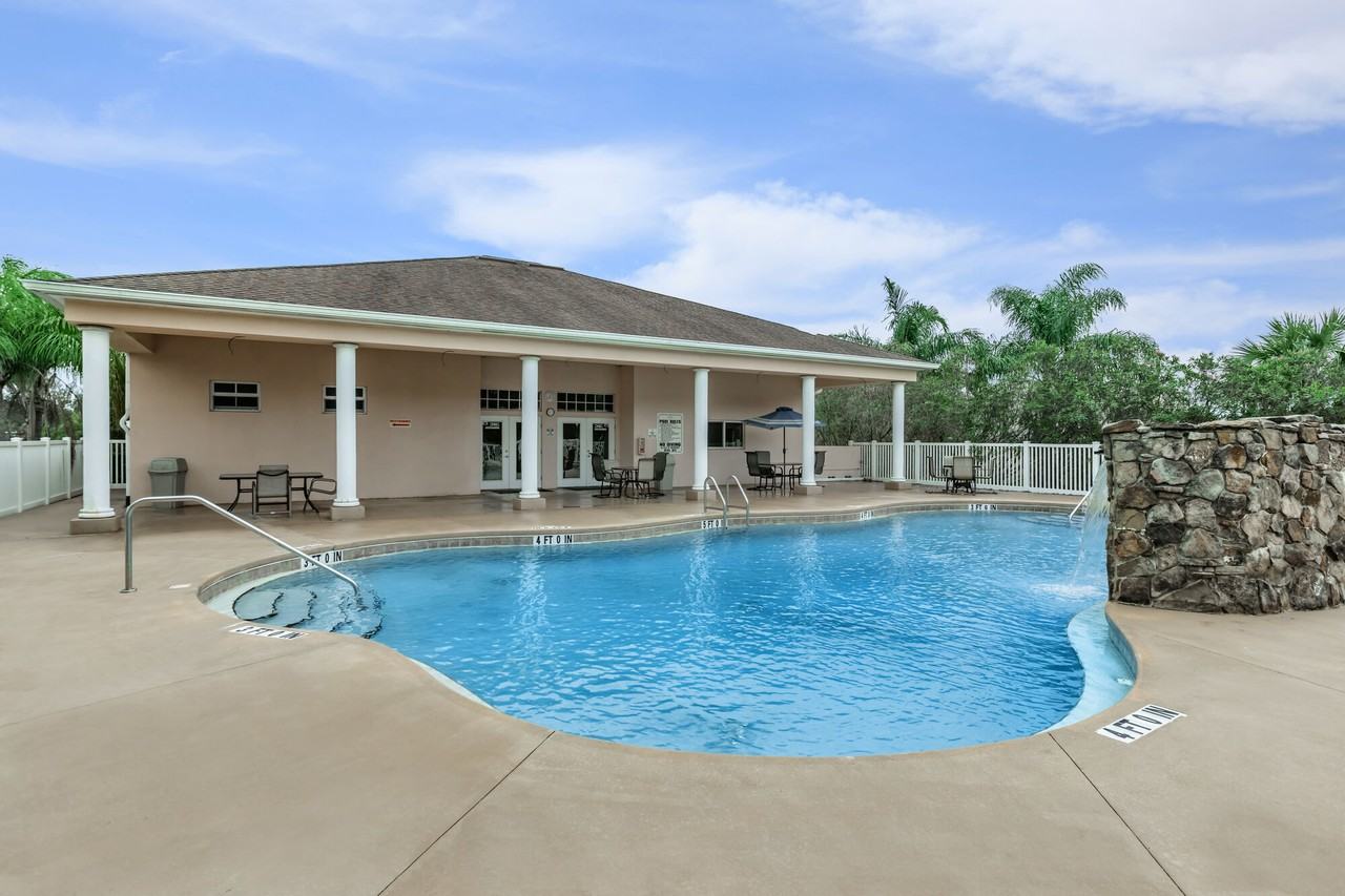 Harvard Condo Rentals Apartments 695 Short Hills Ln, Melbourne, FL