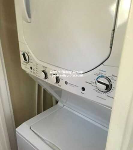 77 Lyman Ave #2 - Photo 5 of 6