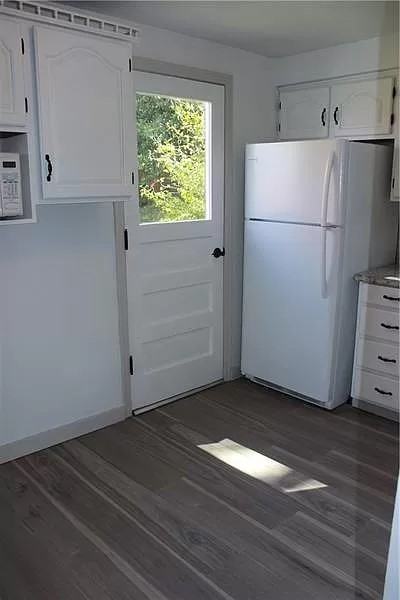 1752 Outlook Dr #NA - Photo 3 of 14