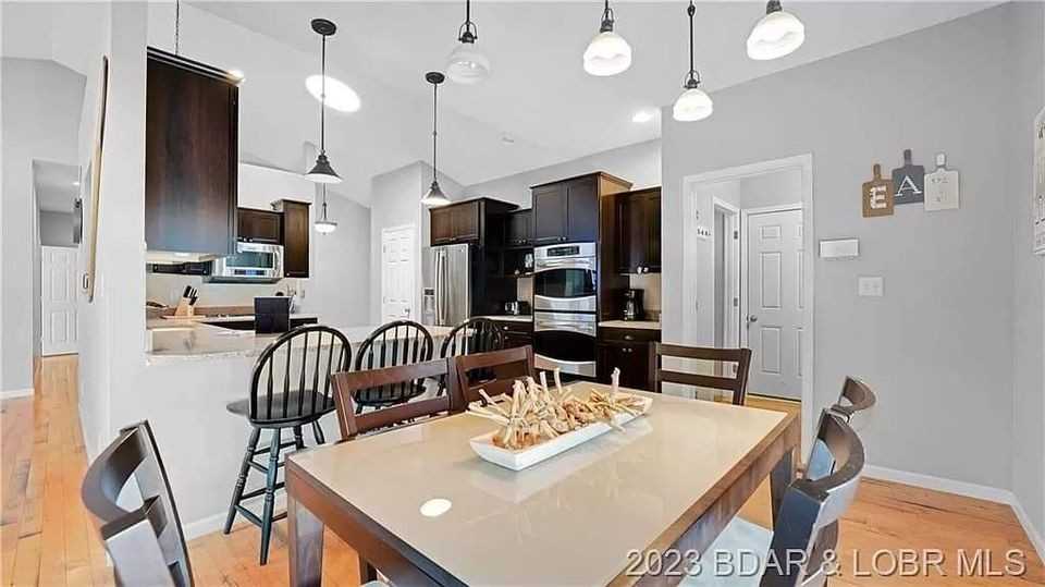 1949 Valley Rd #NA - Photo 3 of 30