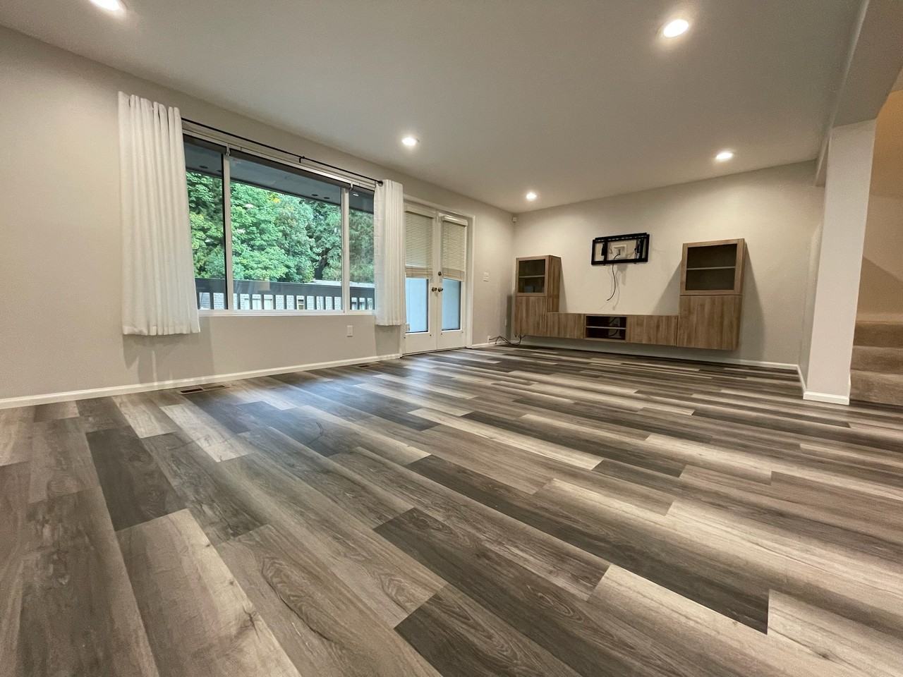 265 169th Ave Ne #265 - Photo 2 of 32