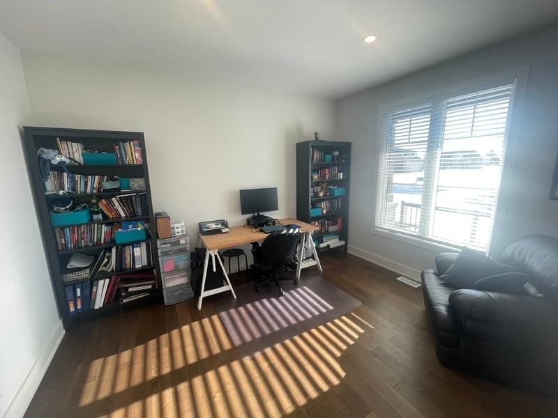 201 Summerview Terr - Photo 2 of 13