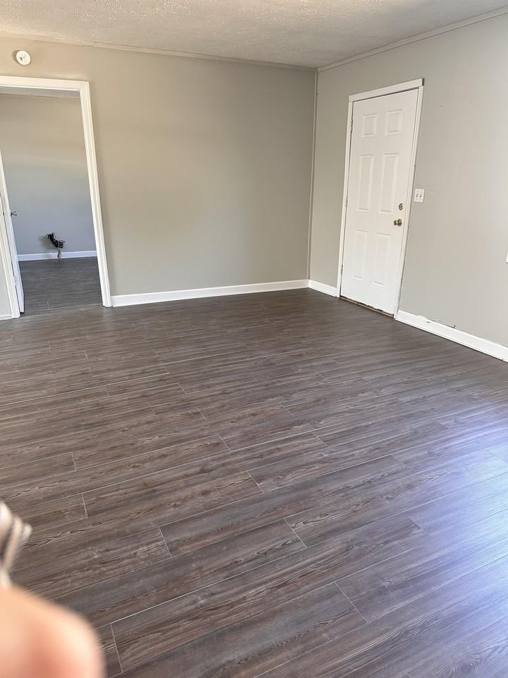 116 DR 984 - A28 #A28 - Photo 3 of 7