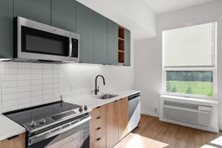 1797 Sw Chandler Ave - Photo 1 of 1