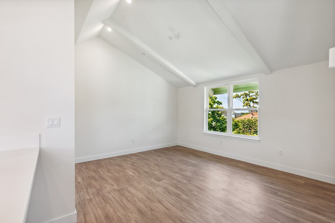 601 Lexington Ave #5 - Photo 2 of 12