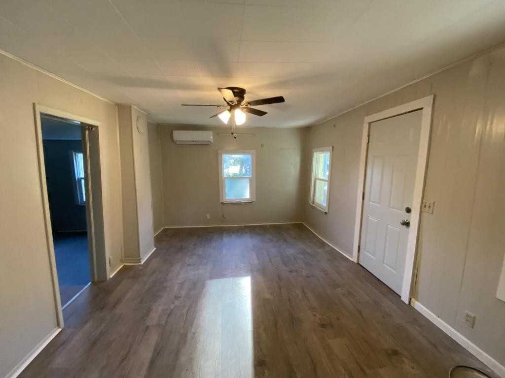 408 Peoria St - Photo 2 of 6