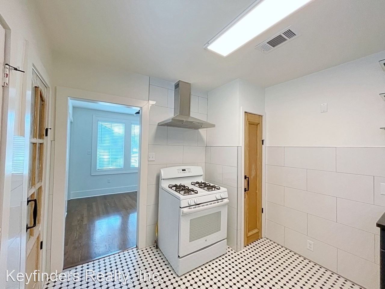 229/231/233 East Drive - Photo 3 of 20