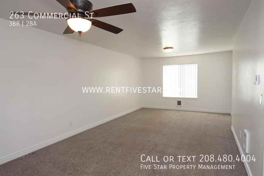 263 Commercial St - Photo 2 of 13