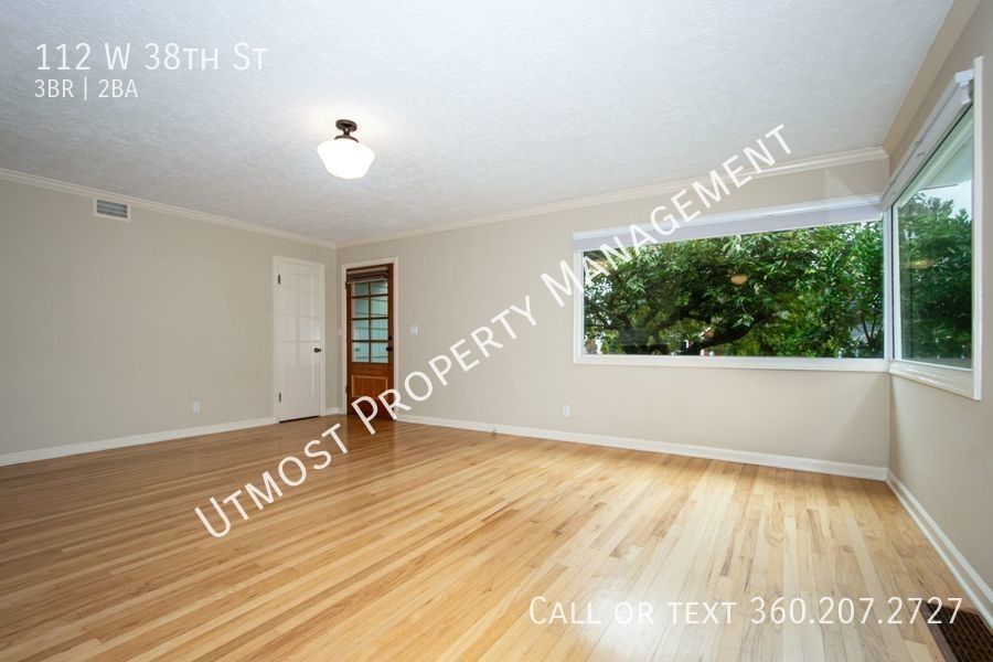 112 W 38th St - Photo 3 of 12