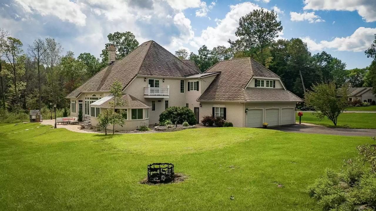3030 Windfield Dr #NA - Photo 3 of 21